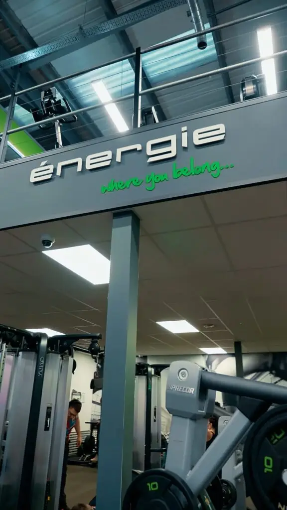Reklama Energy Fitness Shape Shifter Reel Thumbnail